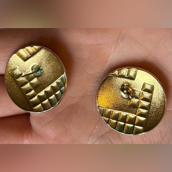 Monet Vintage Gold-tone Large Chunky Pierced Signed Earrings Textured Bold 80’s - Picture 4 of 6